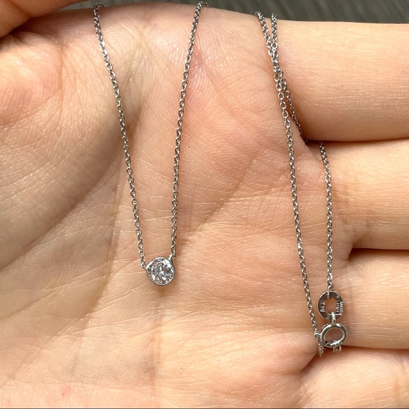 Beautiful Diamond Solitaire Necklace .20CT in solid 14k White Gold 16” - Picture 3 of 4